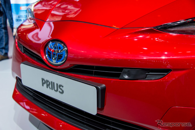 トヨタ プリウス 新型(フランクフルトモーターショー15)