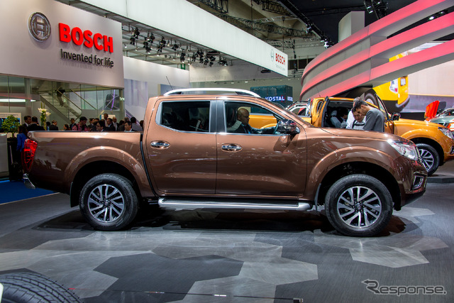 日産 NP300 ナバラ(フランクフルトモーターショー15)