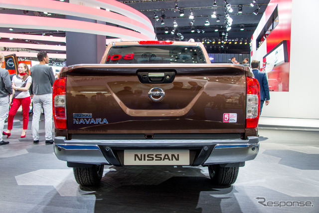 日産 NP300 ナバラ(フランクフルトモーターショー15)