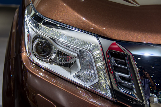 日産 NP300 ナバラ(フランクフルトモーターショー15)