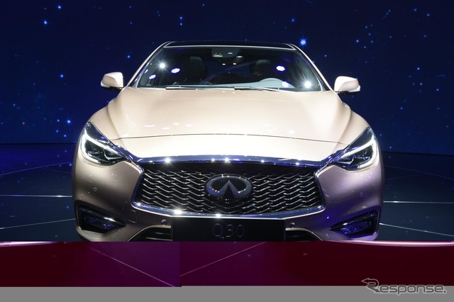 インフィニティ Q30（フランクフルトモーターショー15）