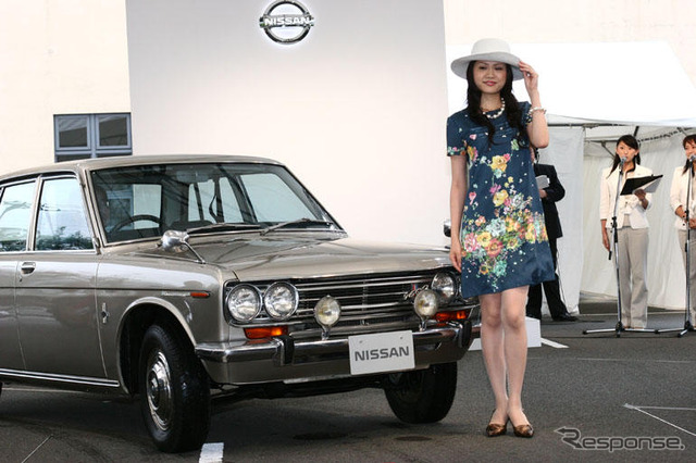 【日産1億台写真蔵】コンパニオン