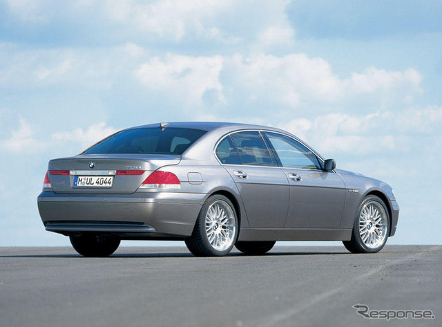 【BMW 3シリーズクーペ 新型発表】プレミアムの条件とバングルのリア