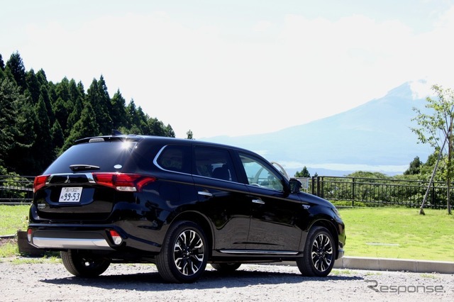 三菱 アウトランダー PHEV