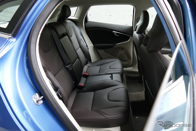 ボルボ V40 T3 SE