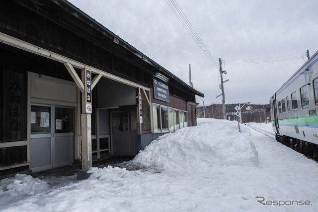 廃止が取り沙汰されている石北本線金華駅。1914年、石北本線の前身である湧別軽便線の開業を機に開業し、歴史は100年を越えるが、来年3月を機に廃止される公算が強くなっている。1日あたりの乗降人員は1人とされている。