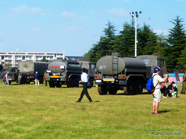 航空ファンや家族連れでにぎわう松戸駐屯地 一般公開イベント(10月3日)