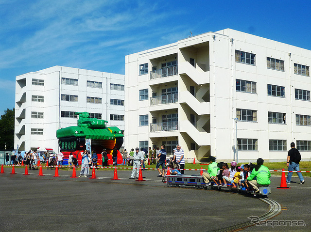 航空ファンや家族連れでにぎわう松戸駐屯地 一般公開イベント(10月3日)