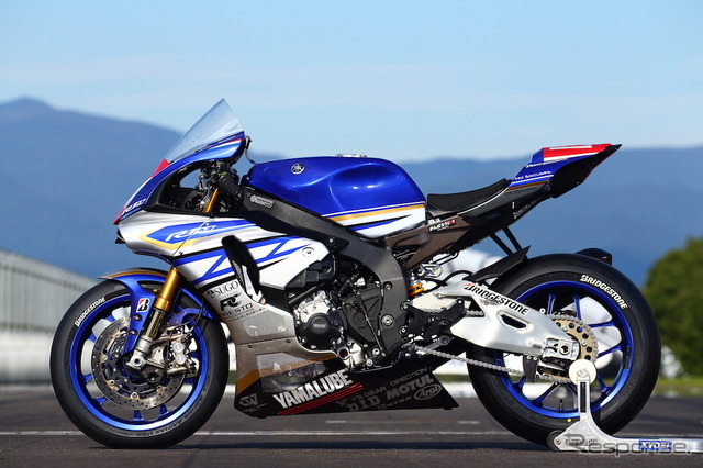 2015鈴鹿8時間耐久ロードレースSSTクラス優勝「team R1 & YAMALUBE」のYZF-R1。