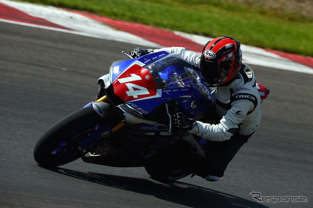 2015鈴鹿8時間耐久ロードレースSSTクラス優勝「team R1 & YAMALUBE」のYZF-R1。