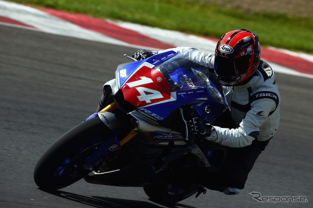 2015鈴鹿8時間耐久ロードレースSSTクラス優勝「team R1 & YAMALUBE」のYZF-R1。