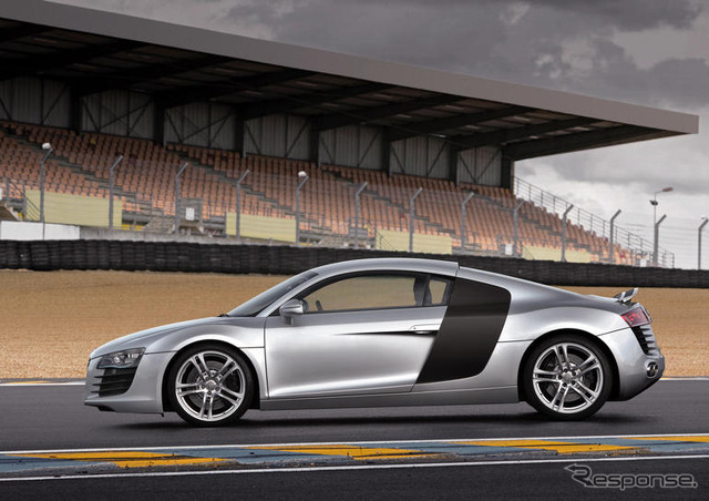 【パリモーターショー06】写真蔵…アウディ R8