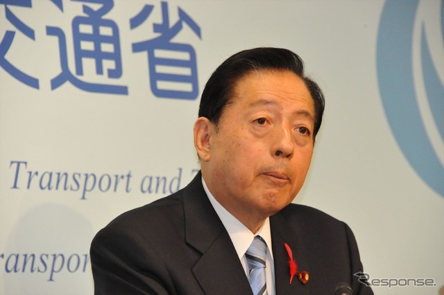太田昭宏国土交通相（6日・霞が関）