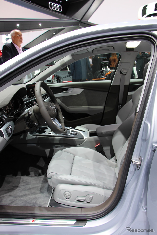 アウディ A4 新型(フランクフルトモーターショー15)