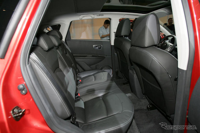 【パリモーターショー06】写真蔵…日産の新型クロスオーバー、キャシュカイ
