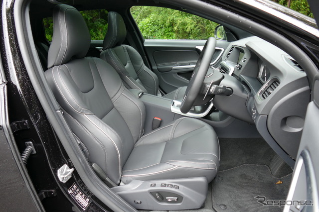 ボルボ V60 D4 R-DESIGNポールスター・パフォーマンス・パッケージ