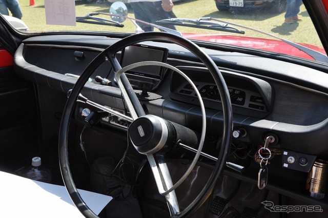 1968年式スバル1000 バン デラックス