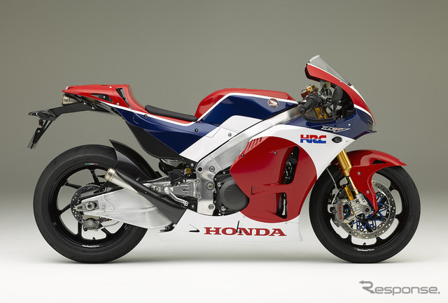フレディが乗るホンダ RC213V-S。