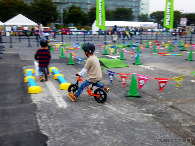 キッズもオトナも初体験におおはしゃぎ! 東京モーターフェス2015 with みんモー(10月10・11日、東京・青海)