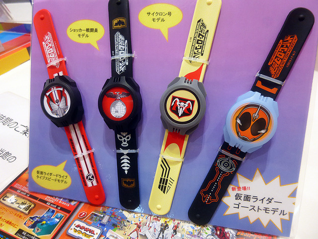 「仮面ライダーゴースト」(テレビ朝日系列)のオンエアにあわせ、「東映ヒーローワールド」(千葉県)は「オレ魂チキンライス」を10月10日から販売する