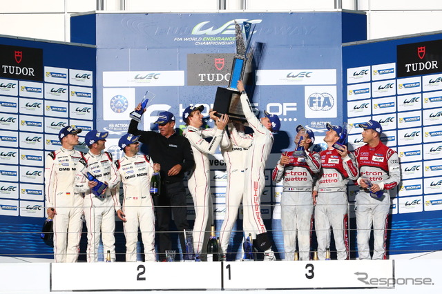 LMP1の表彰式。