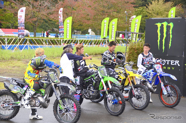 MONSTER ENERGY FMX SHOWCASE