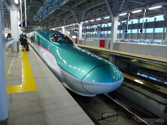 来年3月26日から北海道新幹線も乗り入れる新青森駅。北海道新幹線の料金申請にあわせ、東北・北海道の両新幹線をまたがる料金の予定額も発表された。