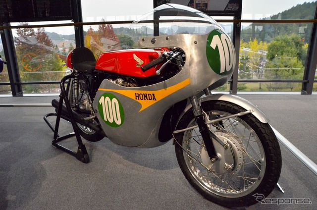 MotoGP展 Road to 700victory ~勝利を支えたマシンたち~