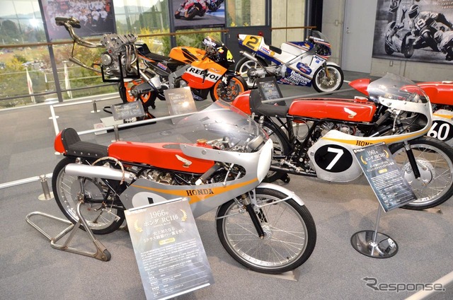 MotoGP展 Road to 700victory ~勝利を支えたマシンたち~