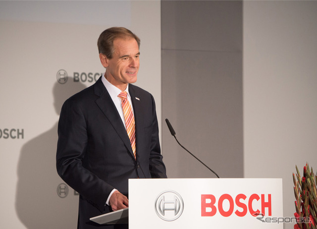 ボッシュ レニンゲン新研究センター開所式に登場したドイツのアンゲラ・メルケル首相