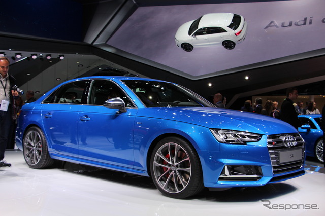 アウディ S4 新型(フランクフルトモーターショー15)