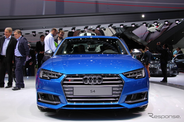 アウディ S4 新型(フランクフルトモーターショー15)