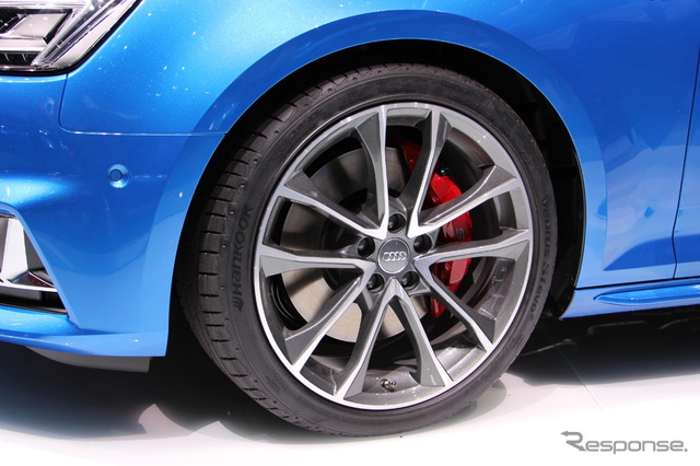 アウディ S4 新型(フランクフルトモーターショー15)