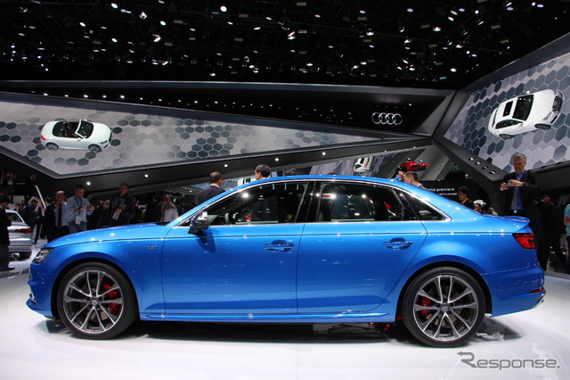 アウディ S4 新型(フランクフルトモーターショー15)
