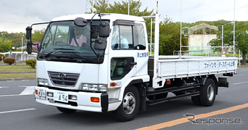 ファインモータースクール 中型自動車免許の教習
