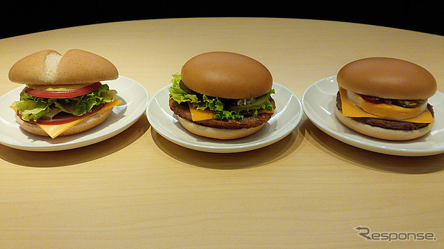 マクドナルドが10月26日から発売する新作3品「エッグチーズバーガー」「バーベキューポークバーガー」「ハムレタスバーガー」