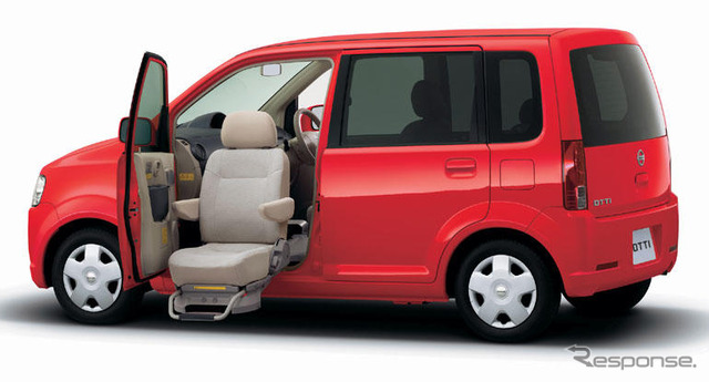 【日産 オッティ 新型発売】助手席スライドアップシート車