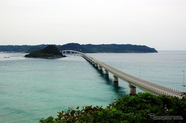 ドライブコースとして人気の角島大橋(山口県下関市豊北町)からみのりの丘ジビエセンター(山口県下関市豊田町)へはクルマで40分