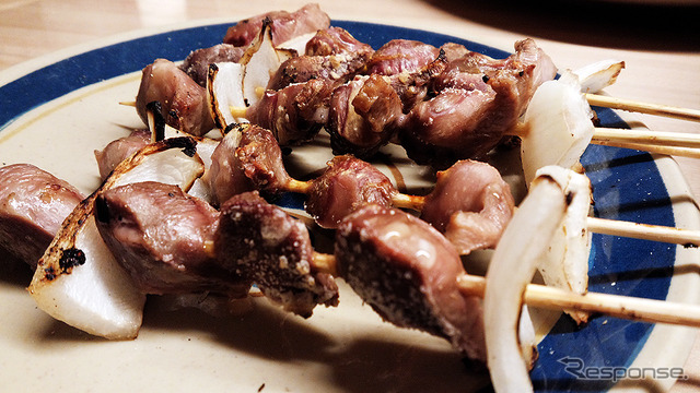 「ブランド鶏肉「長州黒かしわ」を楽しめる焼き鳥屋が点在している」という長門市