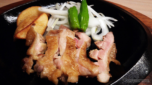 「ブランド鶏肉「長州黒かしわ」を楽しめる焼き鳥屋が点在している」という長門市