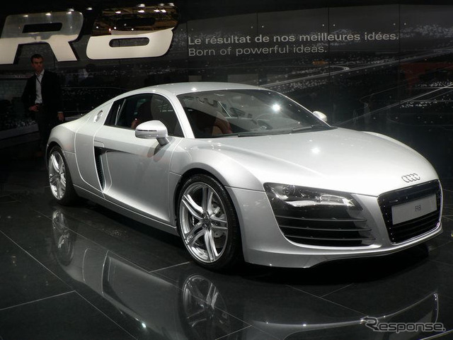 【パリモーターショー06】写真蔵…アウディ R8、ルマンV5マシンと同名