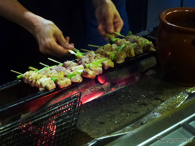 「ブランド鶏肉「長州黒かしわ」を楽しめる焼き鳥屋が点在している」という長門市