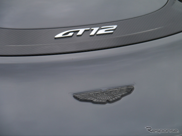 アストンマーティン ヴァンテージ GT12