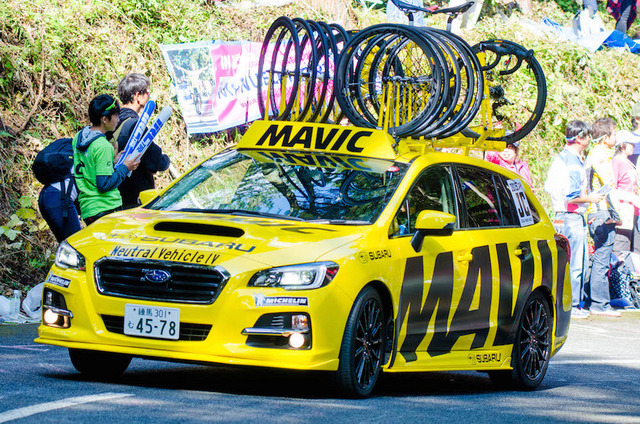 ジャパンカップサイクルロードレースではスバル車が大会関係車両として活躍(2015年10月18日)