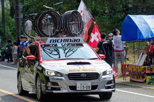 ジャパンカップサイクルロードレースではスバル車が大会関係車両として活躍（2015年10月18日）