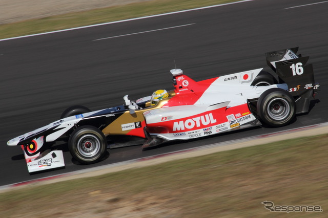 久々に2位表彰台を獲得した山本尚貴(2015SF第6戦)