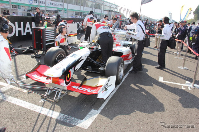 久々に2位表彰台を獲得した山本尚貴(2015SF第6戦)