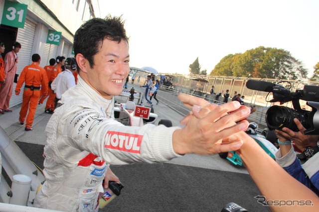 久々に2位表彰台を獲得した山本尚貴(2015SF第6戦)