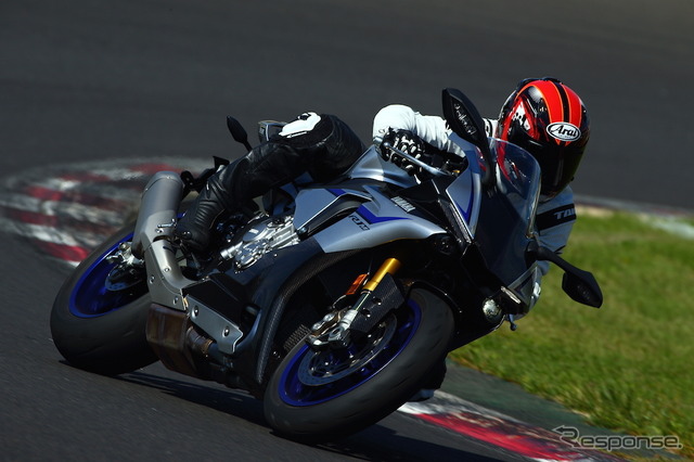 2015年式 ヤマハYZF-R1M