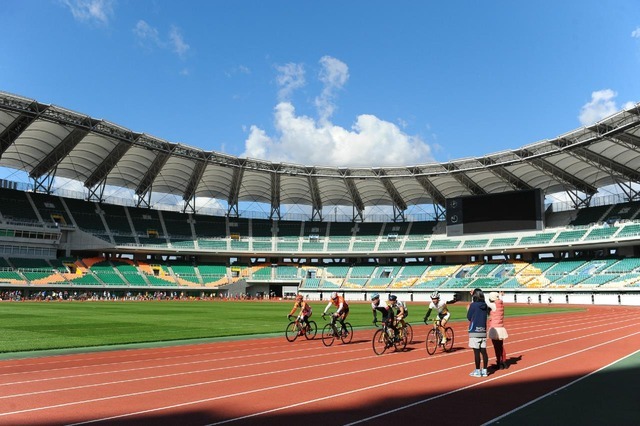 静岡で自転車イベント「スタジアムエンデューロ in ECOPA」開催
